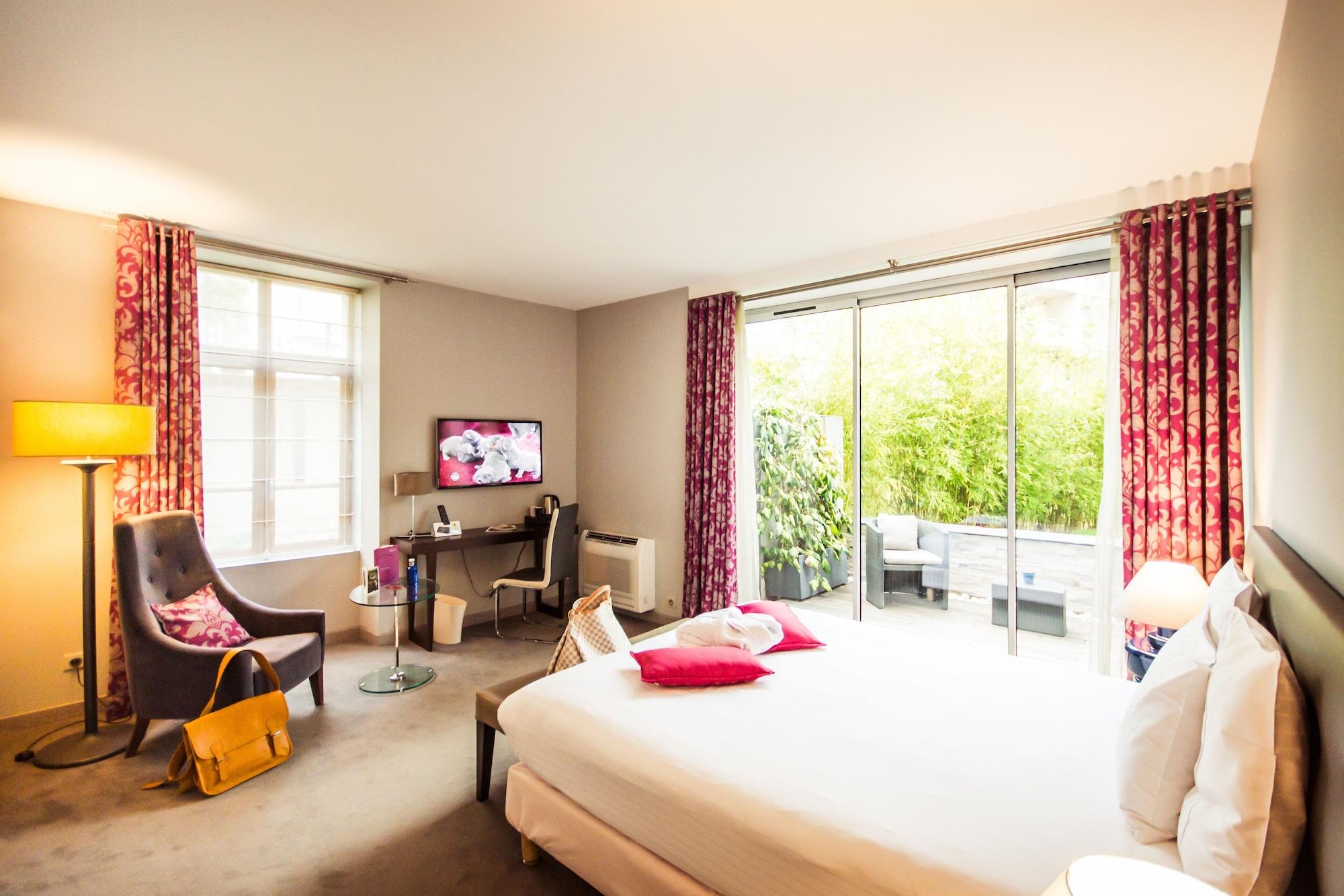 Hotel Logis C Bourges