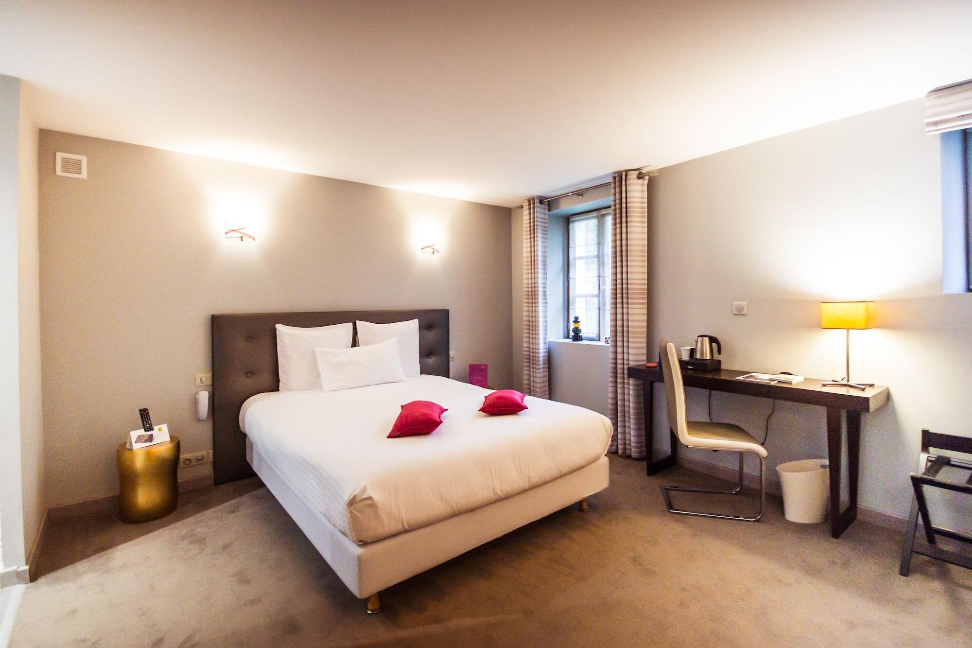 Hotel Logis C 4*